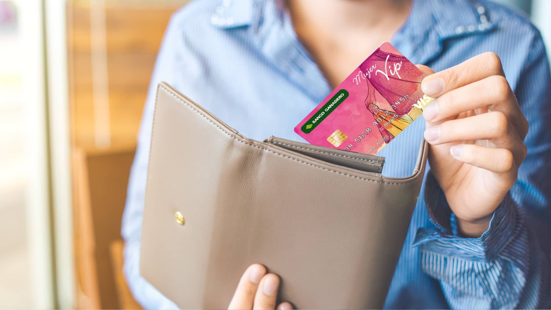 Tarjeta de Crédito Mujer VIP